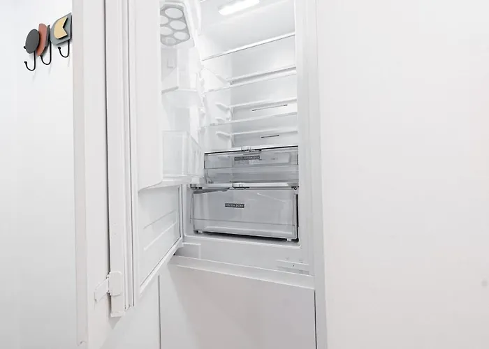 66 Apartament Bucureşti