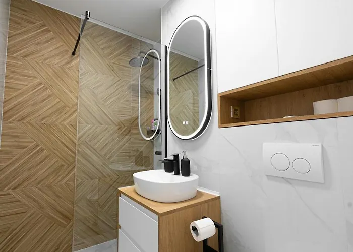 66 Apartament Bucureşti